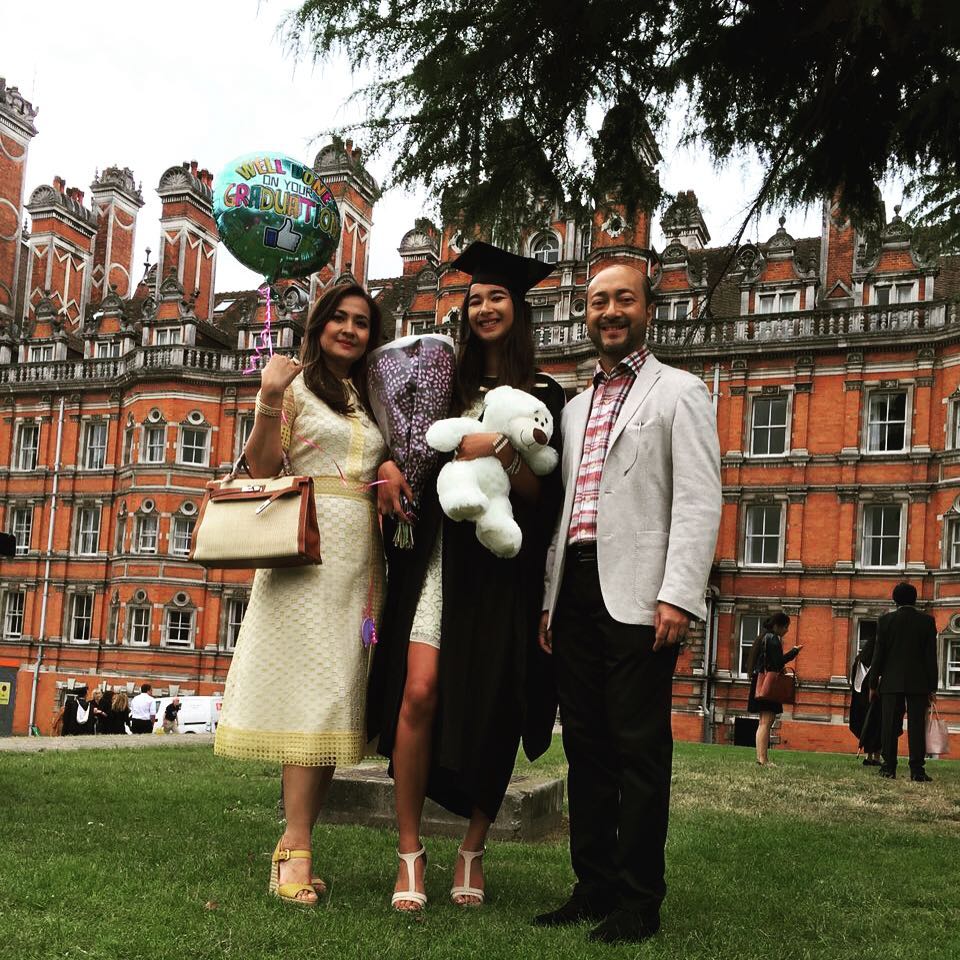 10 Pesona cucu Mahathir Mohamad yang cantik dan stylish