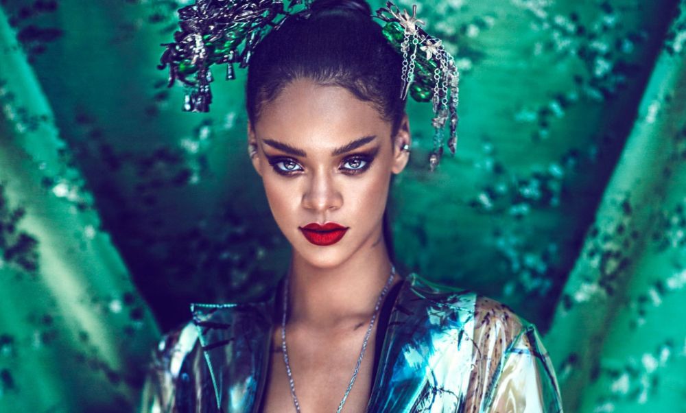 7 Seleb ini bisnis pakaian dalam, ada yang harganya capai Rp 26 miliar