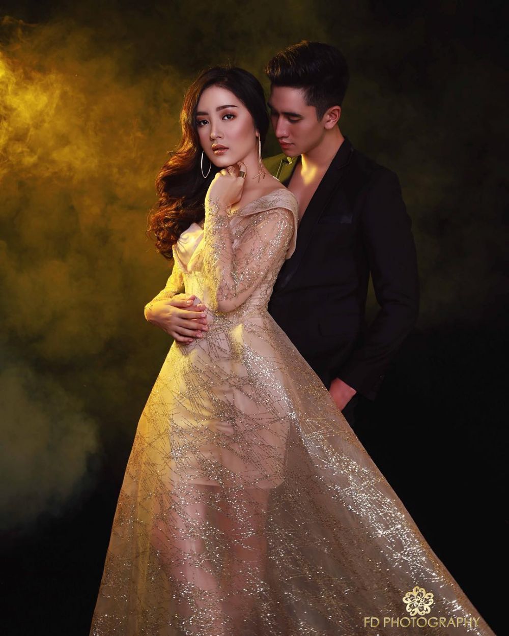 Bak prewedding, ini 8 foto terbaru Verrell & Natasha yang mesra banget