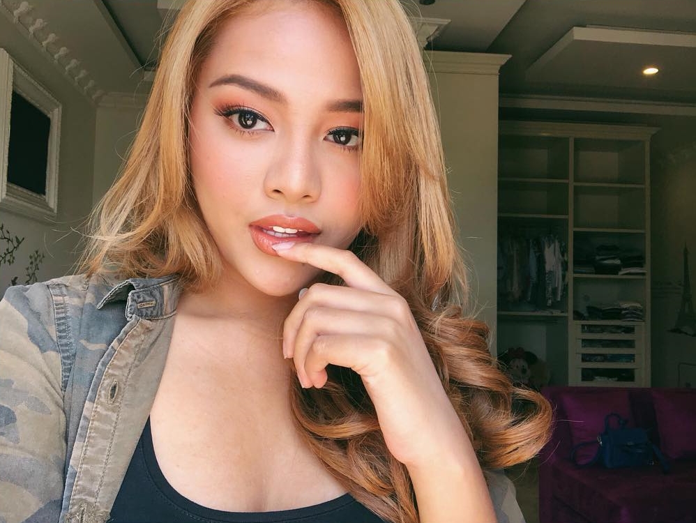 8 Potret Aurel Hermansyah dengan rambut pirang, bak artis Hollywood