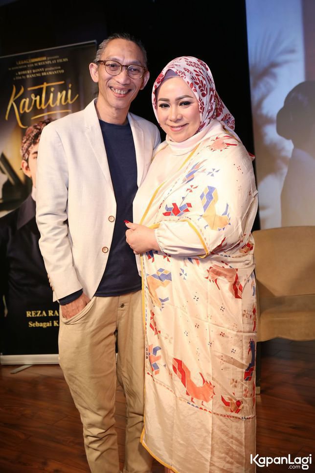 Sama-sama musisi, 8 potret suami-istri seleb ini romantisnya bikin iri