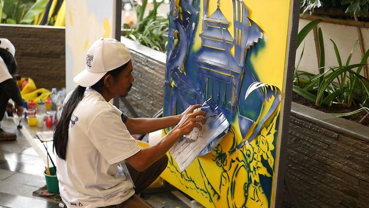 Yello Hotel gelar kompetisi dan kolaborasi mural di Bandung, keren!