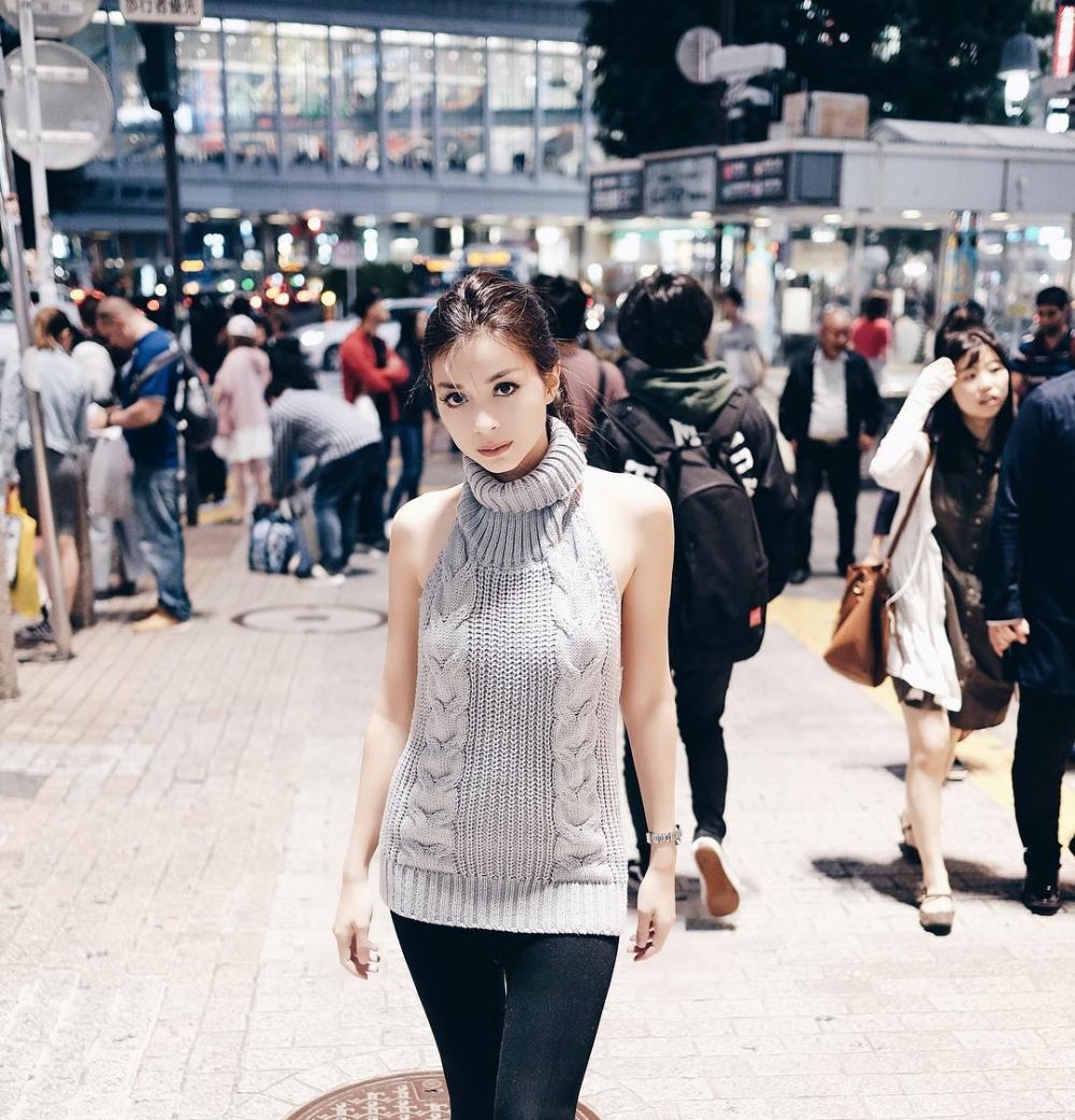 10 Gaya seksi Sandra Olga syuting di Jepang, bikin gagal fokus