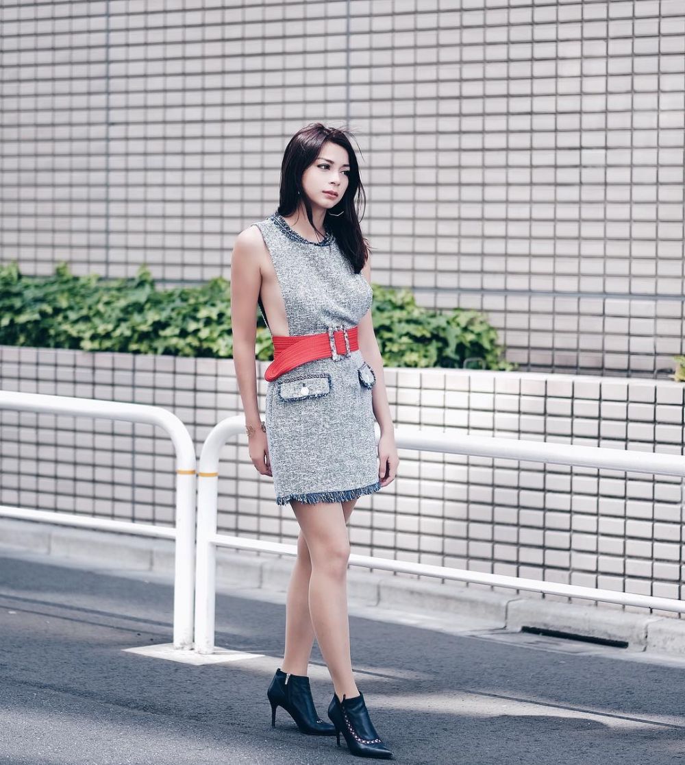 10 Gaya seksi Sandra Olga syuting di Jepang, bikin gagal fokus