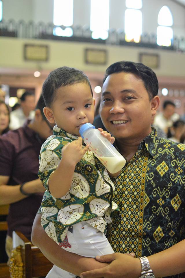 Ucapan Risma berkali-kali menguatkan hati anaknya korban bom ini haru