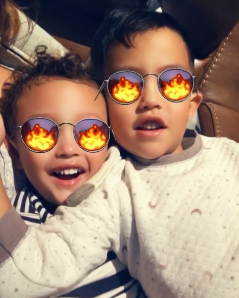 10 Potret ganteng dan lucunya anak-anak Sissy Priscillia, bikin gemes