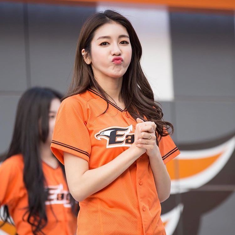 10 Pesona cheerleader cantik ini bikin atlet nggak fokus di lapangan