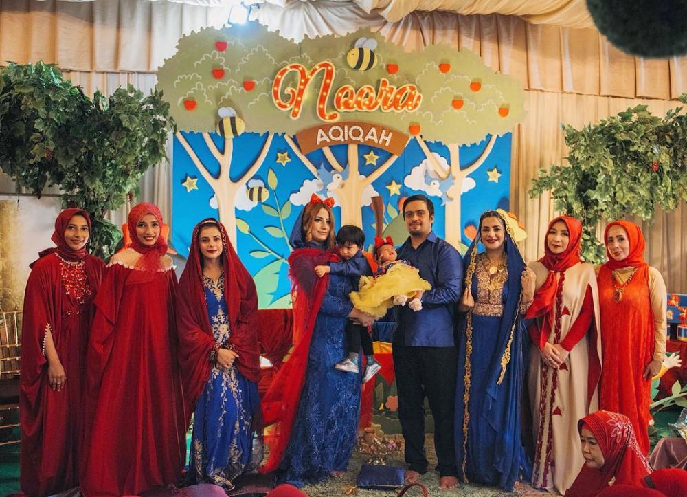 9 Potret akikah anak kedua Tasyi Athasyia, unik bertema Snow White