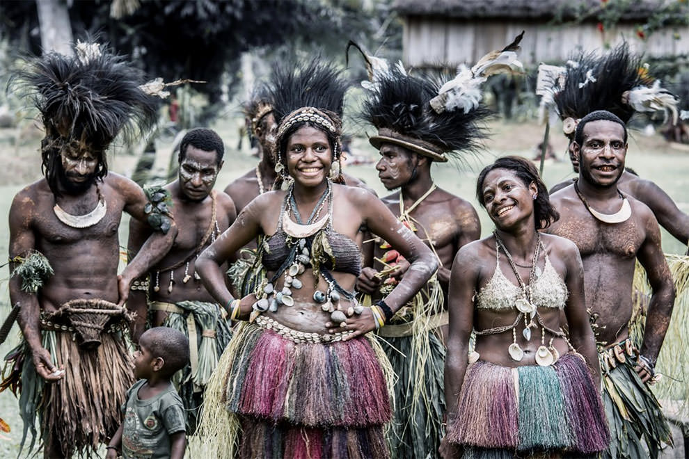12 Potret langka ritual Sing-Sing di Papua Nugini, 100 suku berkumpul