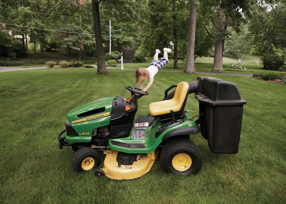 10 Karya fotografi bayi terbang, konsep unik abadikan momen si kecil