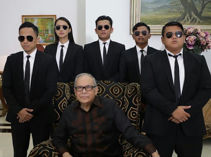 Kembali berakting, ini 10 potret di balik layar film terbaru Syahrini