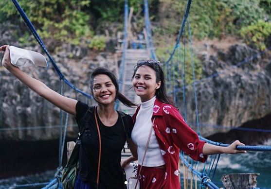 13 Potret keseruan Vero-Val, finalis 'AsNTM' saat liburan di Jogja