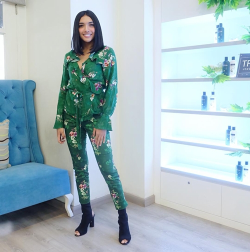 Bak cewek tulen, 10 gaya Millen pakai high heels ini bikin ngelus dada