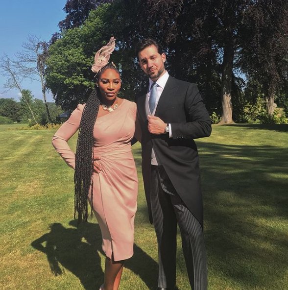 10 Gaya elegan seleb Hollywood hadiri Royal Wedding Harry & Meghan