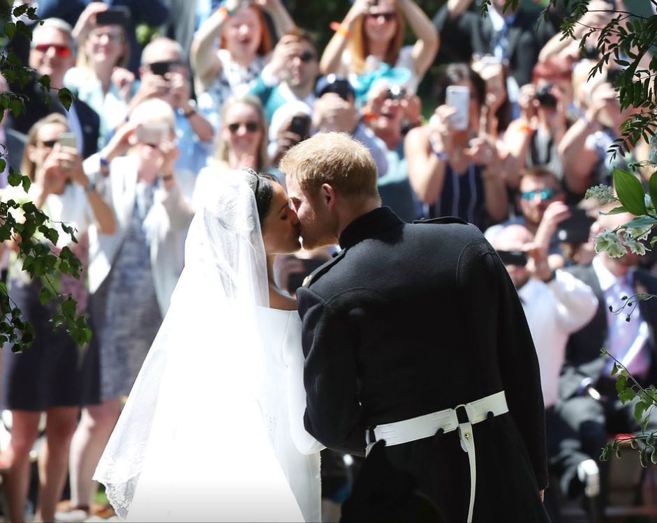 15 Potret prosesi pernikahan Pangeran Harry-Meghan, romantis abis
