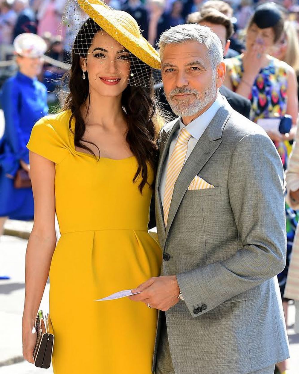 10 Tamu wanita bertopi unik di pernikahan Harry-Meghan, makin elegan