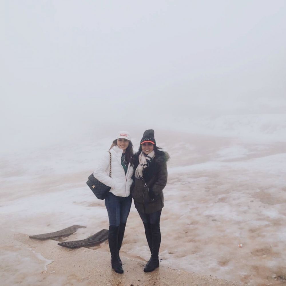 Liburan keluarga, ini 10 potret kekompakan Momo Geisha dan ibu mertua