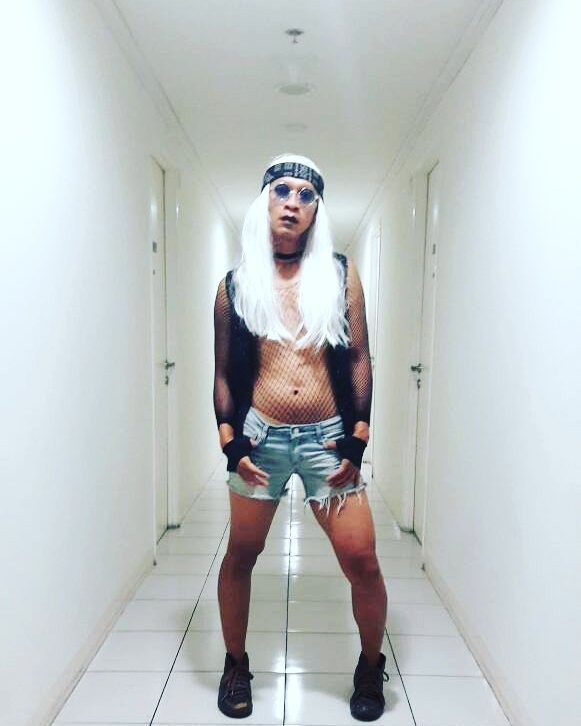 Gaya Aming dengan 7 rambut warna-warni, cetar & nyentrik abis