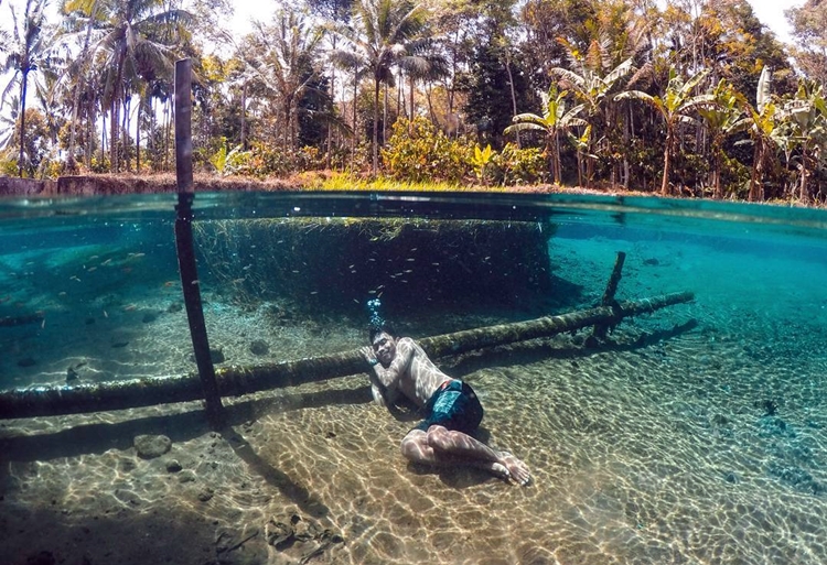 Nih spot foto underwater yang keren di Lampung, tempatnya kece abis