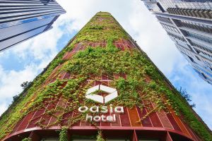 Hotel ini konsepnya unik, bikin kamu serasa di taman vertikal raksasa