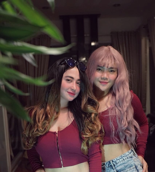 8 Pesona Rosa Meldianti, keponakan Dewi Perssik yang juga jago goyang