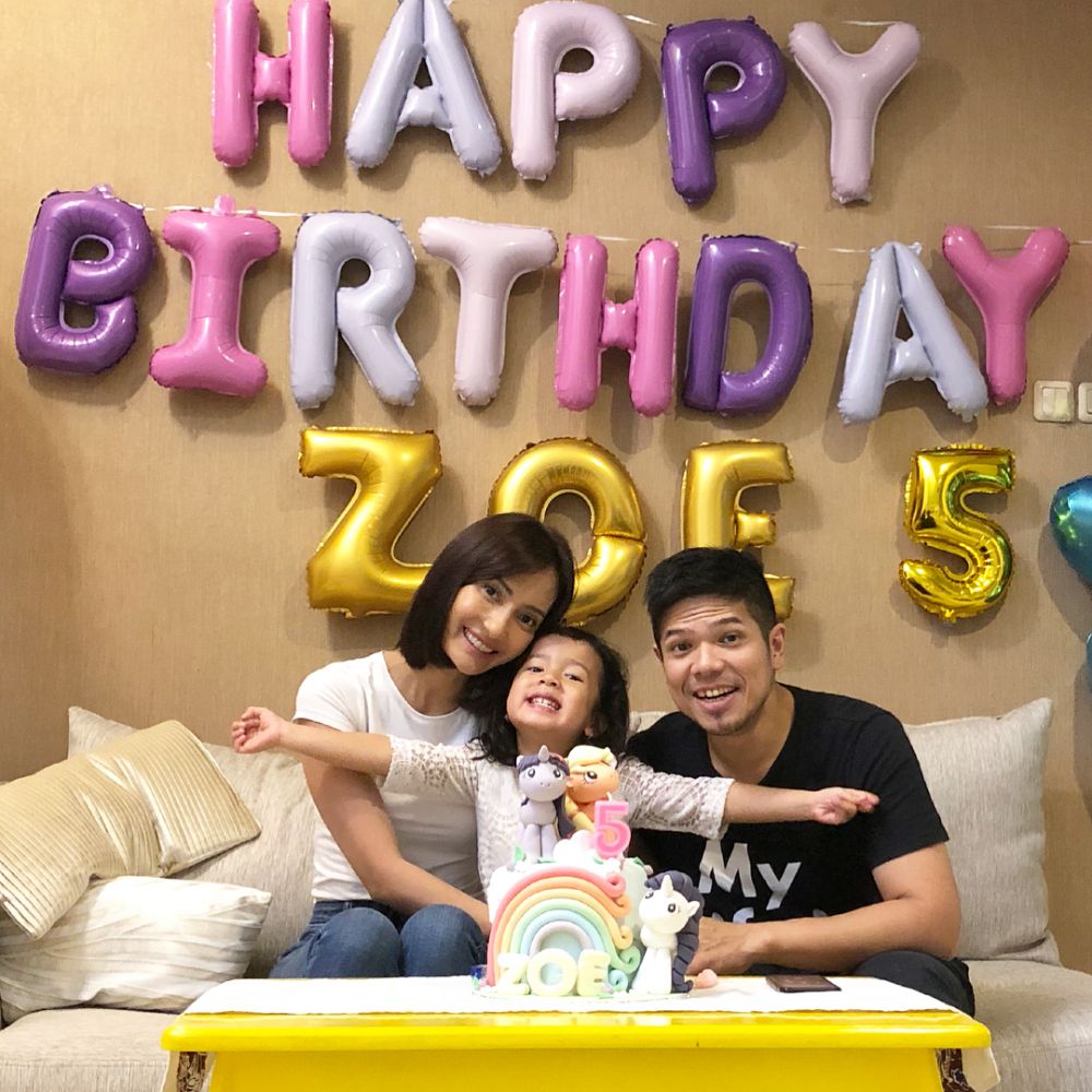 8 Potret ultah Zoe anak Artika Sari Devi & Baim, sederhana tapi meriah