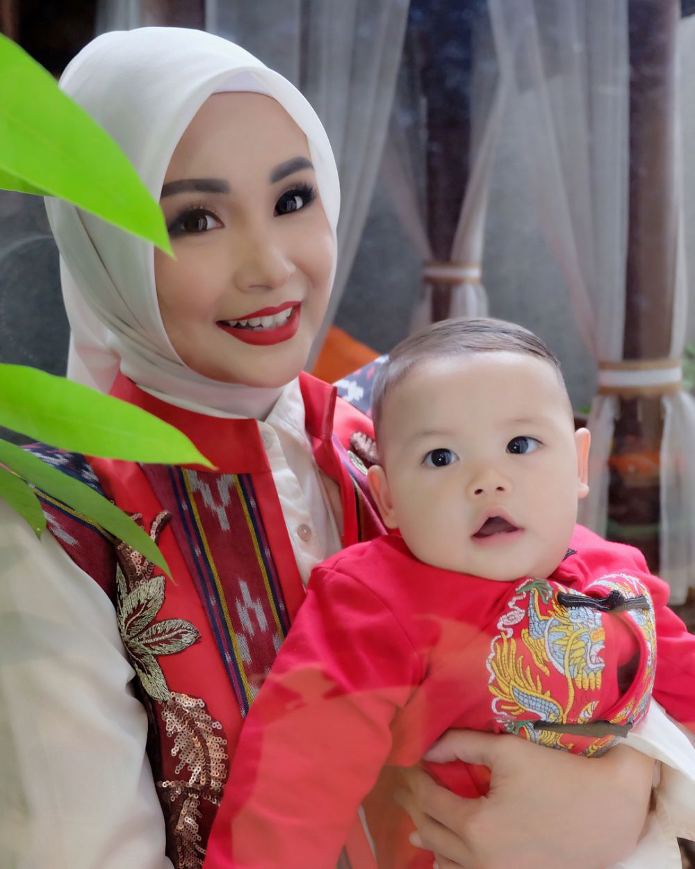 8 Penampilan terbaru Soraya Larasati dalam balutan hijab, makin anggun