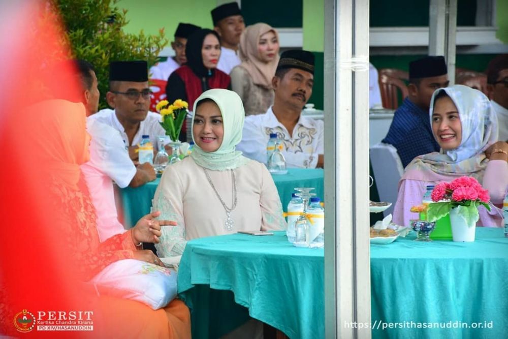 6 Gaya Bella Saphira saat tampil berhijab, makin anggun dan memesona