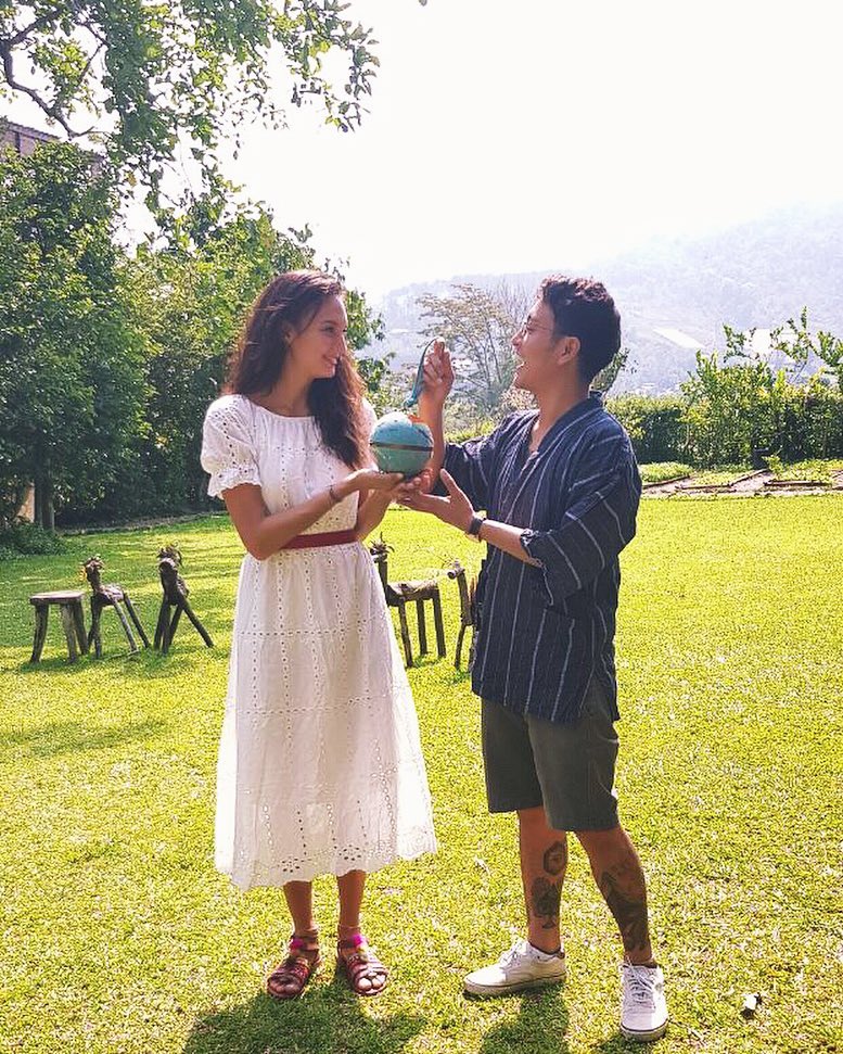 Punya pacar muslim, 5 seleb ini temani puasa di bulan Ramadan