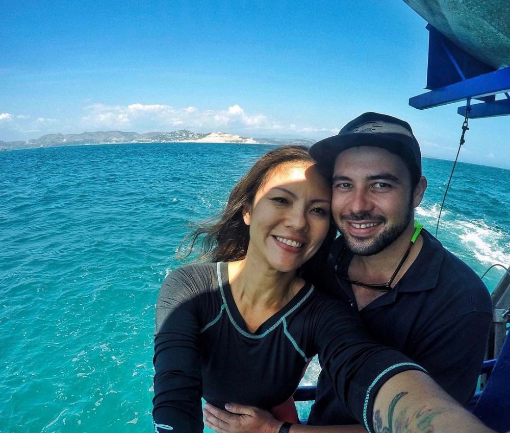 10 Kemesraan Aline Adita & suami sebelum nikah, lengket kayak prangko