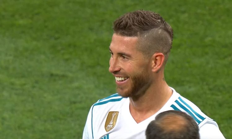 Begini ekspresi Ramos lihat Salah nangis ke luar lapangan usai cedera