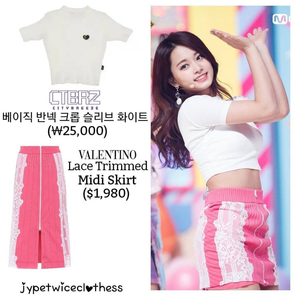 Jadi girlband populer, ini harga 10 outfit Twice saat manggung