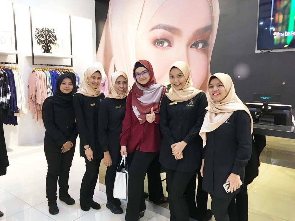 Pasca melahirkan, ini 10 penampilan Siti Nurhaliza yang tetap langsing