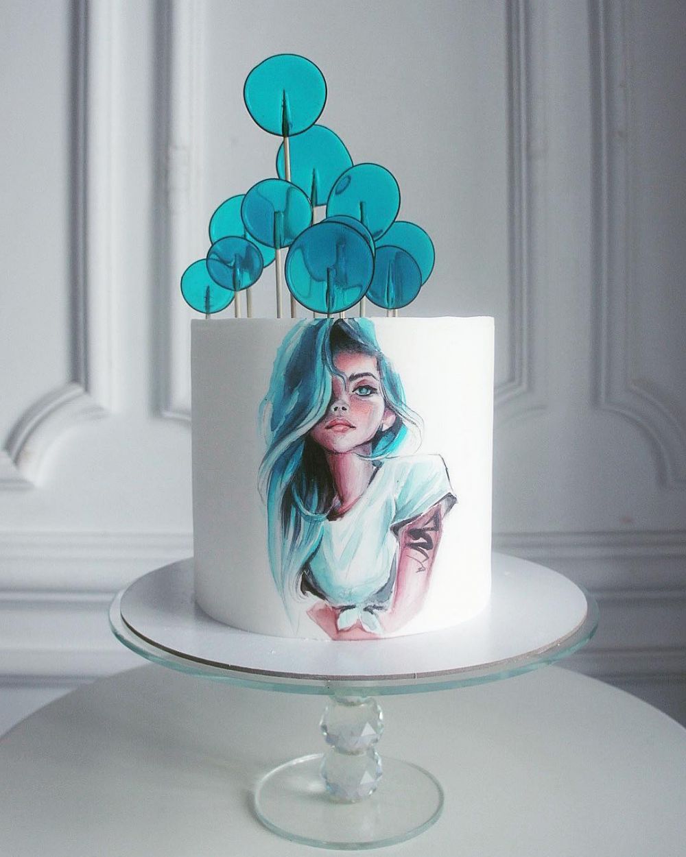 10 Kue ini dijadikan media lukis yang indah, bikin nggak tega makan