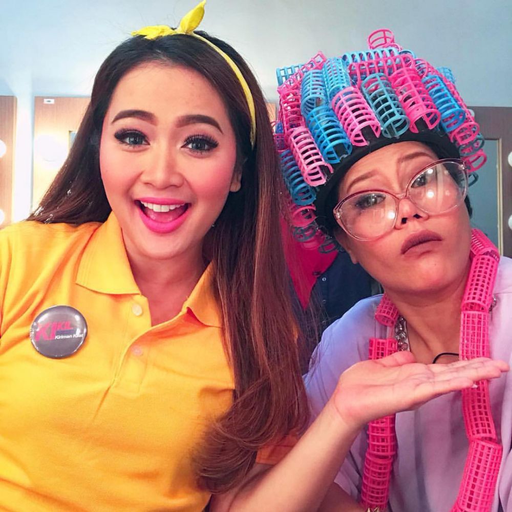 10 Potret Okky Lukman kenakan kostum unik, kreatif & penuh totalitas