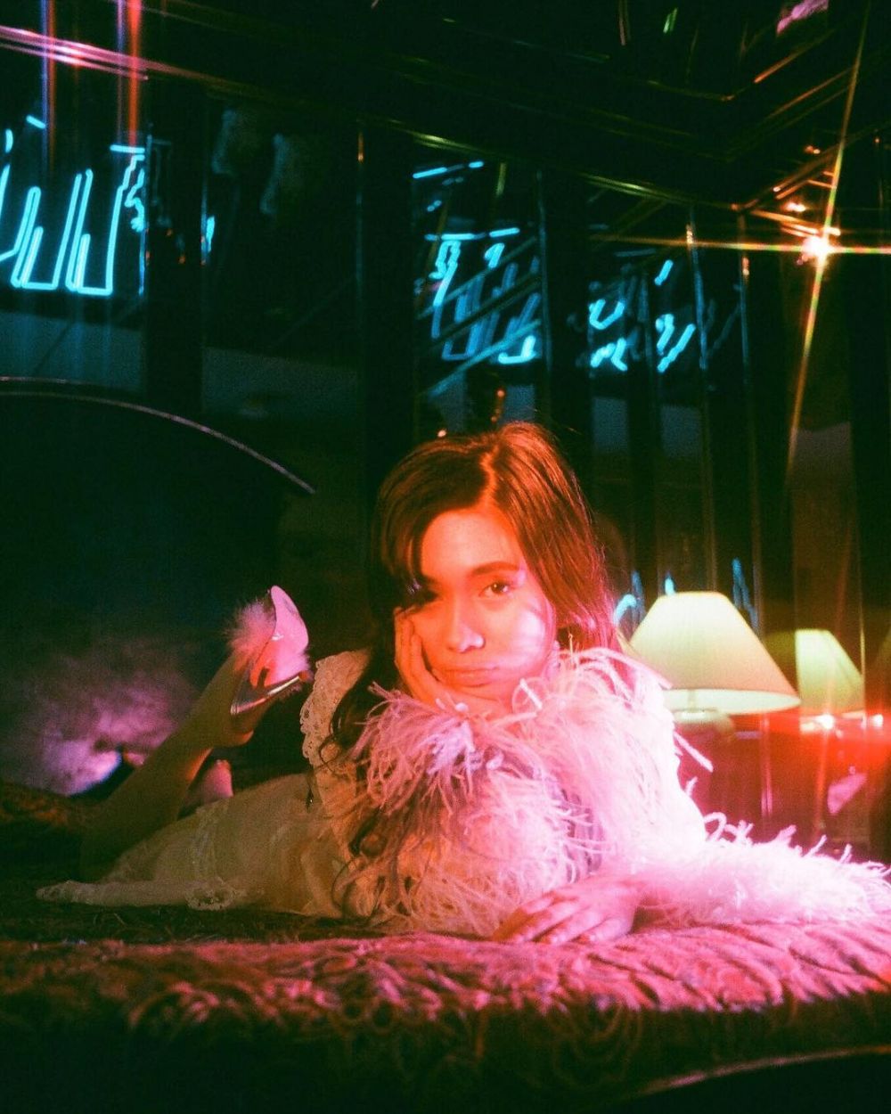 10 Pesona Niki, penyanyi Indonesia yang sukses masuk label rekaman AS