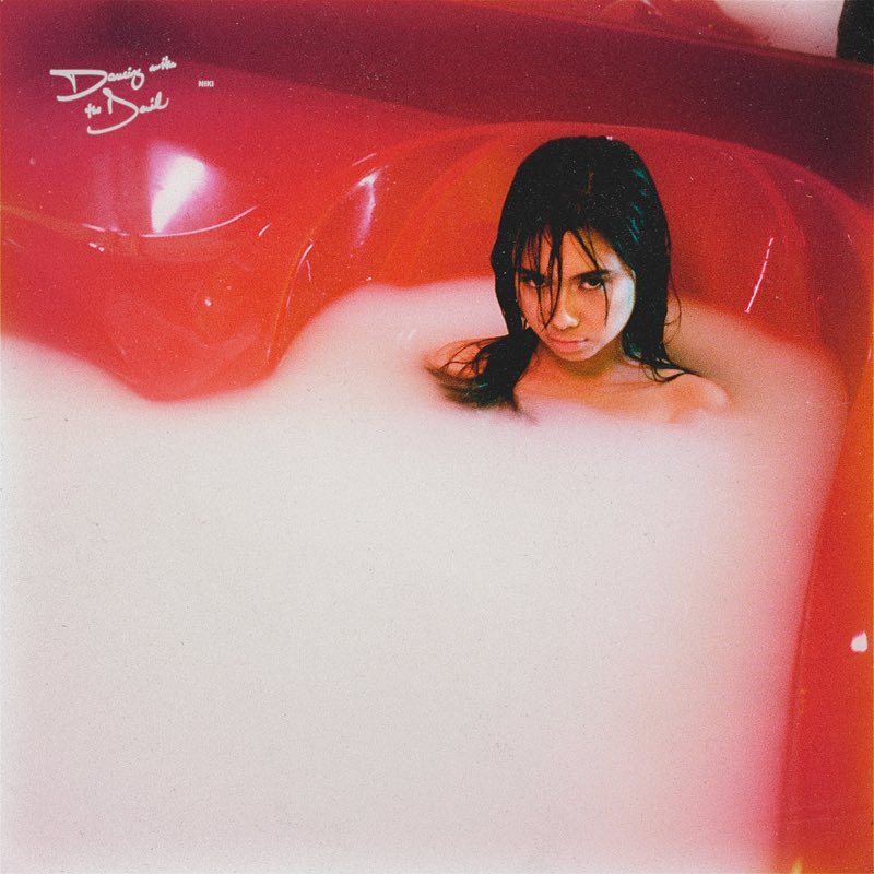 10 Pesona Niki, penyanyi Indonesia yang sukses masuk label rekaman AS