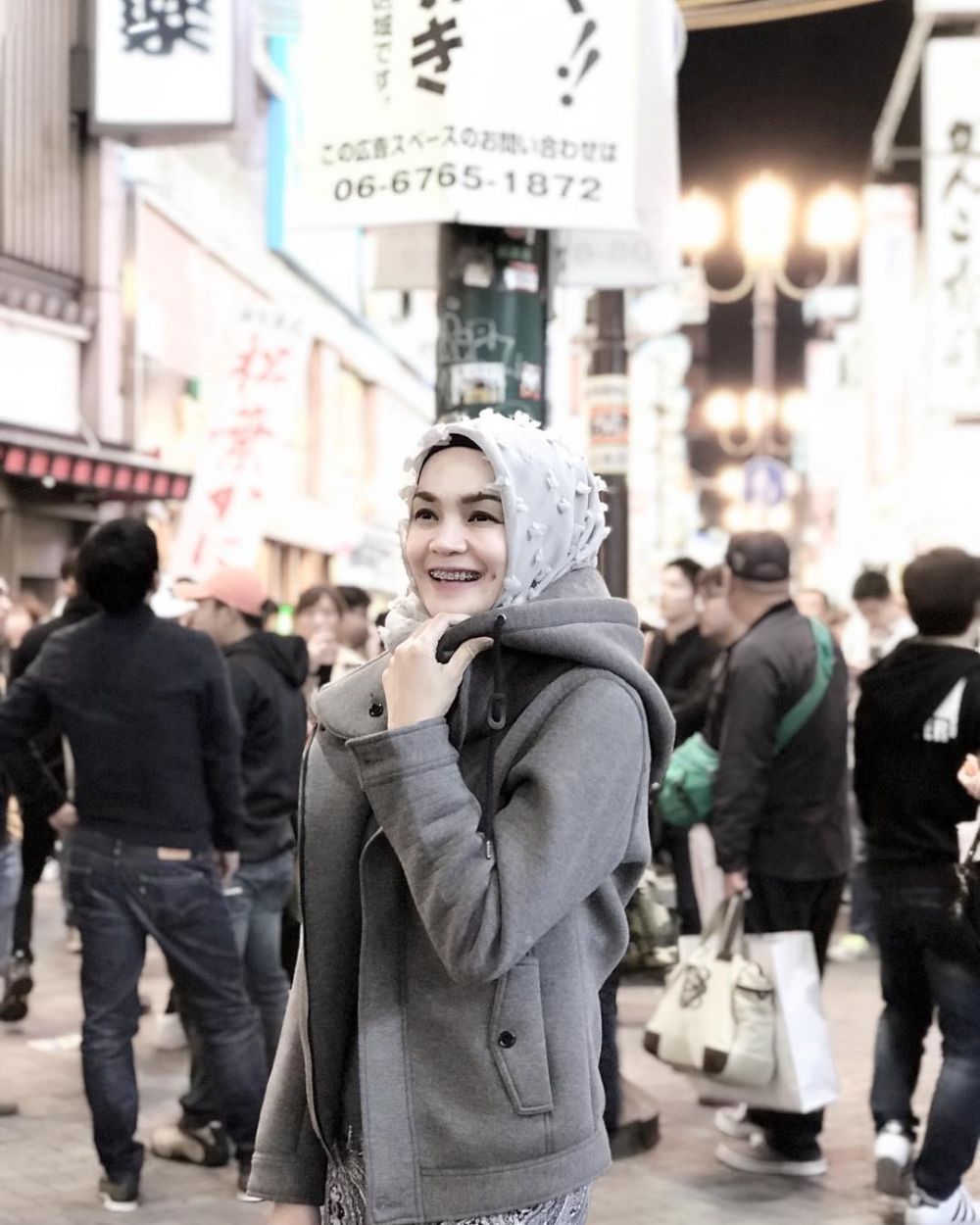 10 Potret Elva Marliah, teman sosialita Mayangsari yang stylish abis