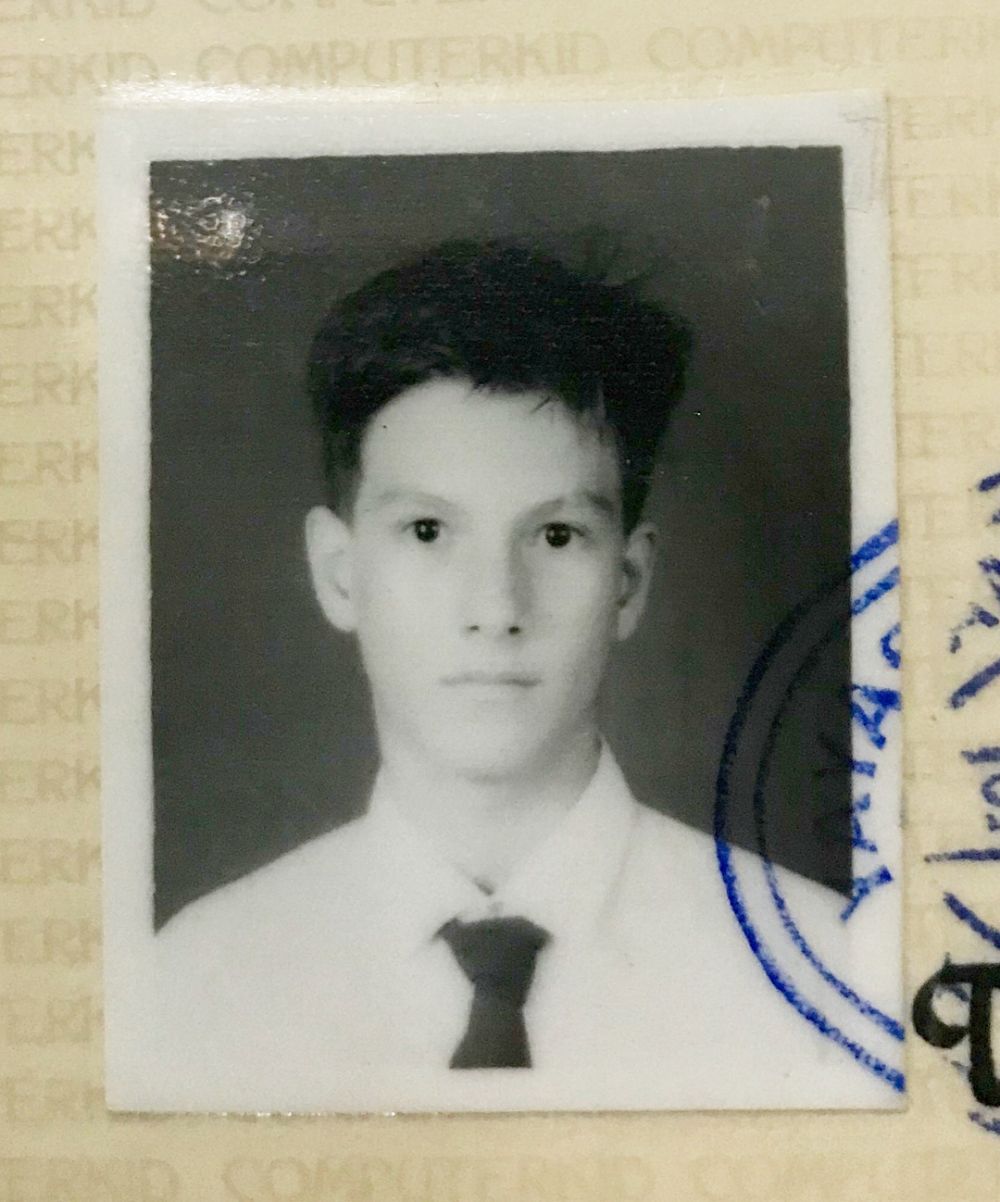 Potret lawas pas foto 6 seleb saat sekolah, bikin pangling 