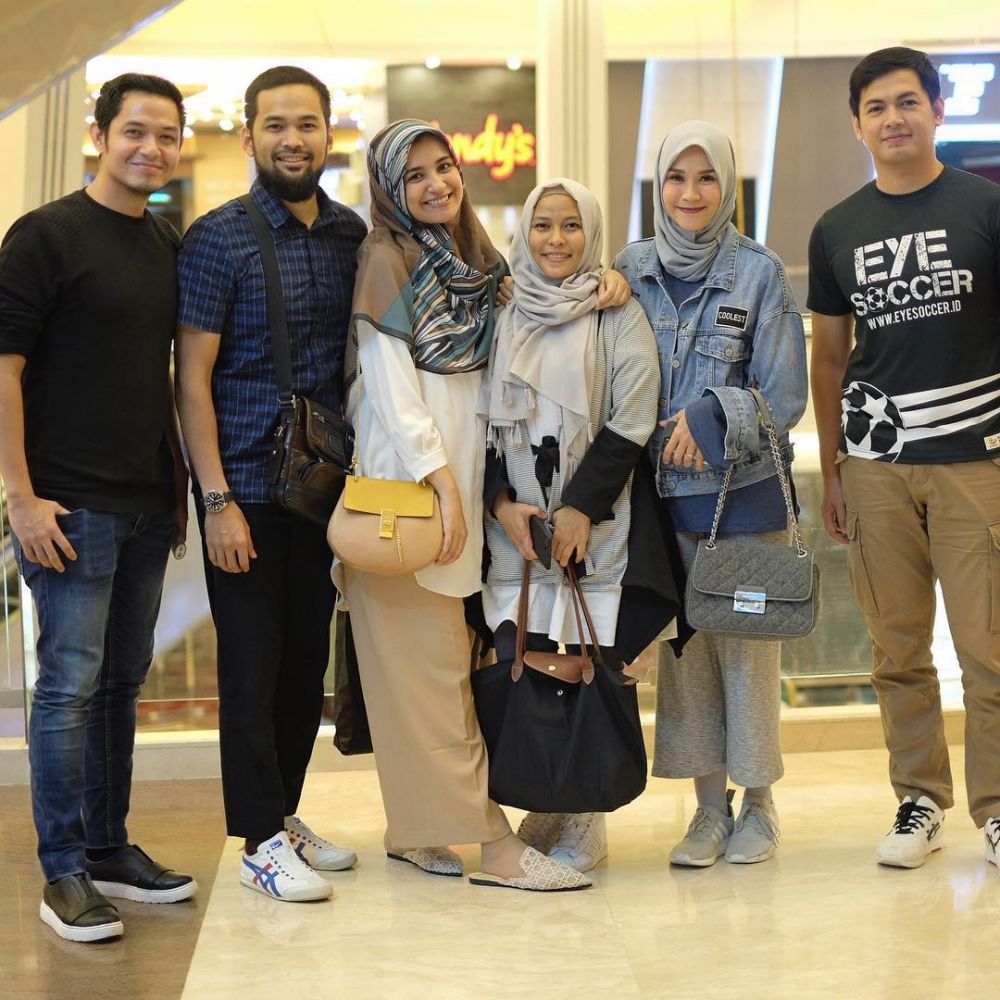 8 Potret kompak Geng Mewah ala Zaskia Mecca, Shireen dan Zeezee Shahab