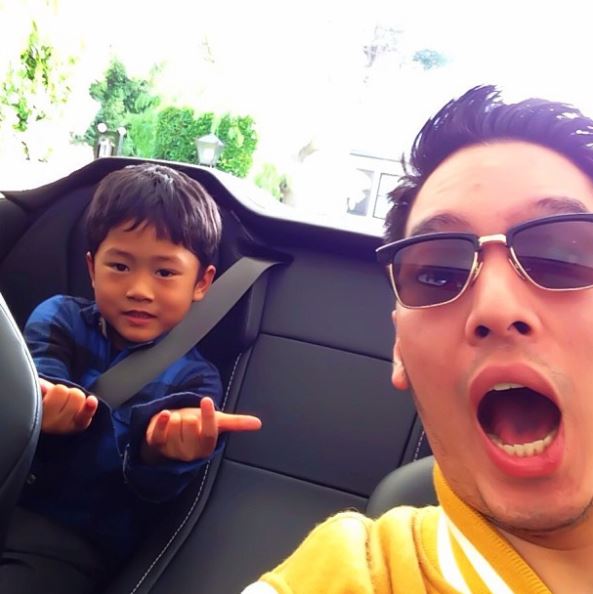 10 Gaya hidup mewah Arya Bakrie, sepupu Nia Ramadhani