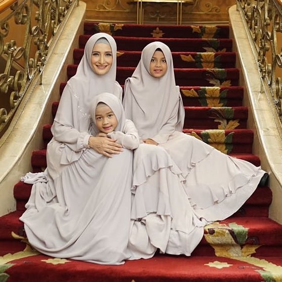 Tak rencanakan mudik, ini aktivitas 6 seleb saat Lebaran