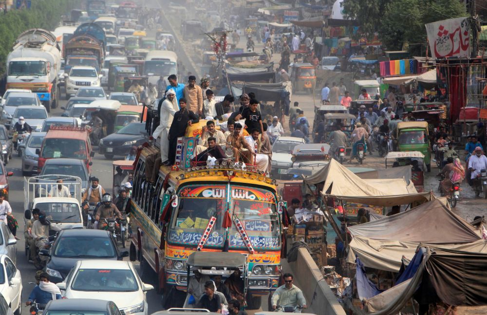 10 Potret mudik lebaran di berbagai negara, macet mana sama Indonesia?
