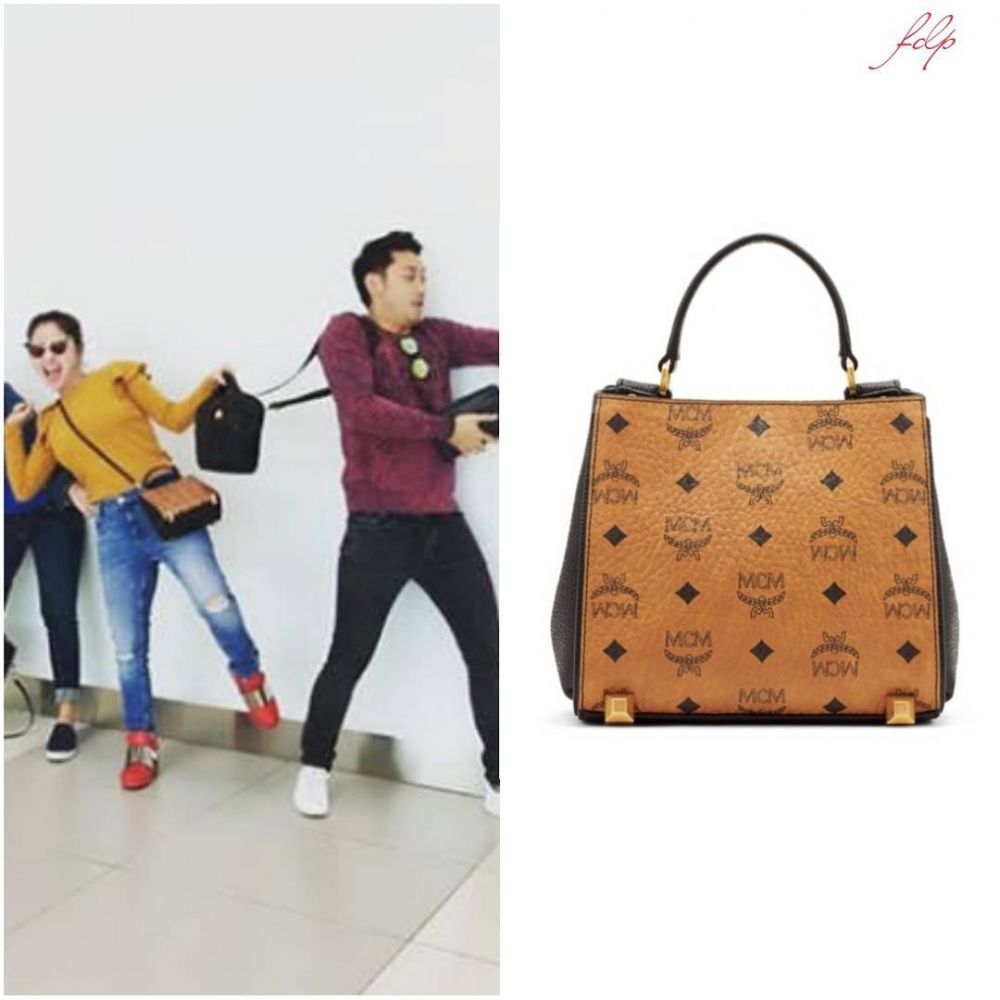 Jadi artis kondang, ini harga 7 tas Dewi Perssik yang bikin melongo