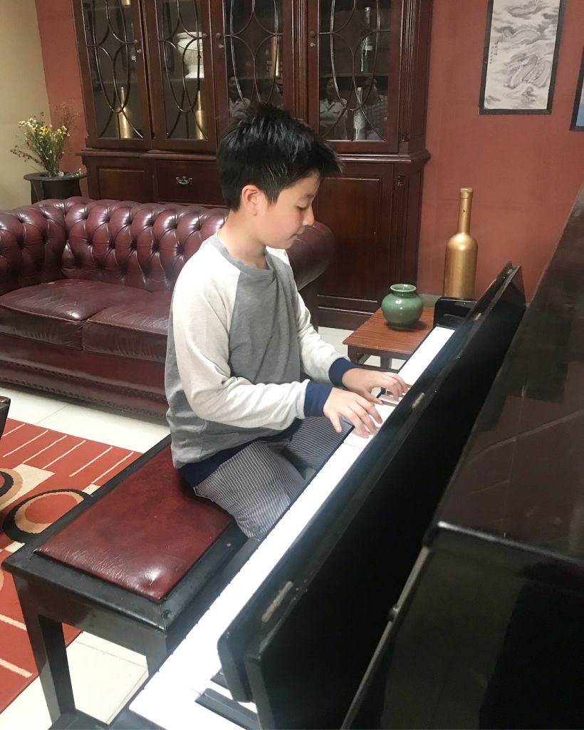 10 Potret gantengnya Kevin Kahuni, pemeran 'Roy Kiyoshi Anak Indigo'