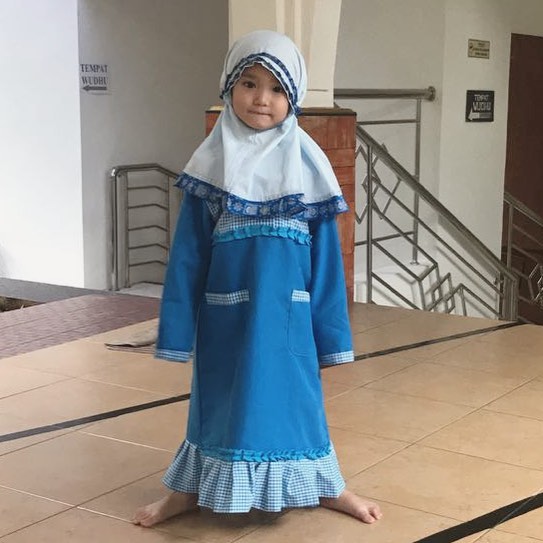 7 Gaya menggemaskan Bilqis putri Ayu Ting Ting saat pakai hijab