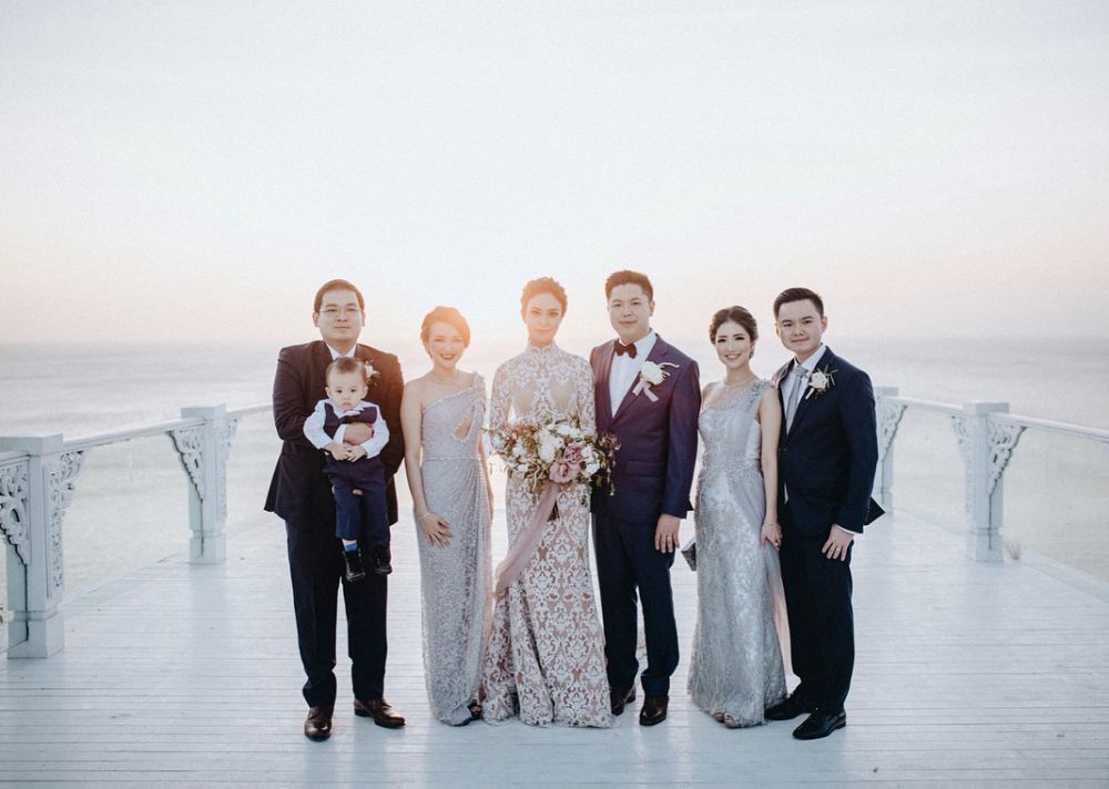 Resmi jadi istri dirut TV, ini 11 momen indah nikahan Ketrin Agustine