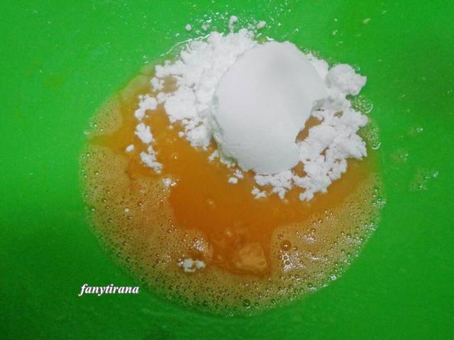 Cara gampang bikin kembang goyang, kue lezat nan jadul khas Lebaran