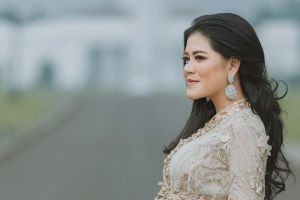 Nggak pede sama badannya, penampilan Kahiyang ini justru tuai pujian