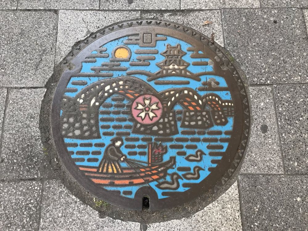 10 Karya seni dari tutup gorong-gorong air di Jepang, detailnya top